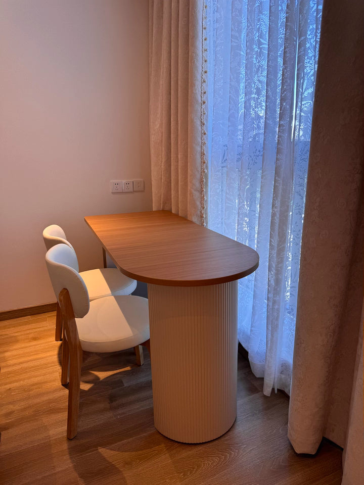 Oval Extendable Dining Table for Small Apartment | 2 to 6 Extendable Dining Table Set -- -