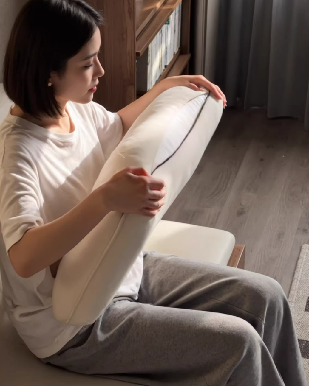 2-in-1 Folding Sofa Bed with Storage, Linen Cotton Blend Upholstery, Solid Wood Frame for Small Spaces